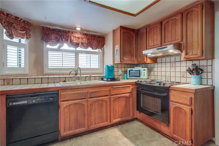 16209 Oakley Road, Ramona, California 92065