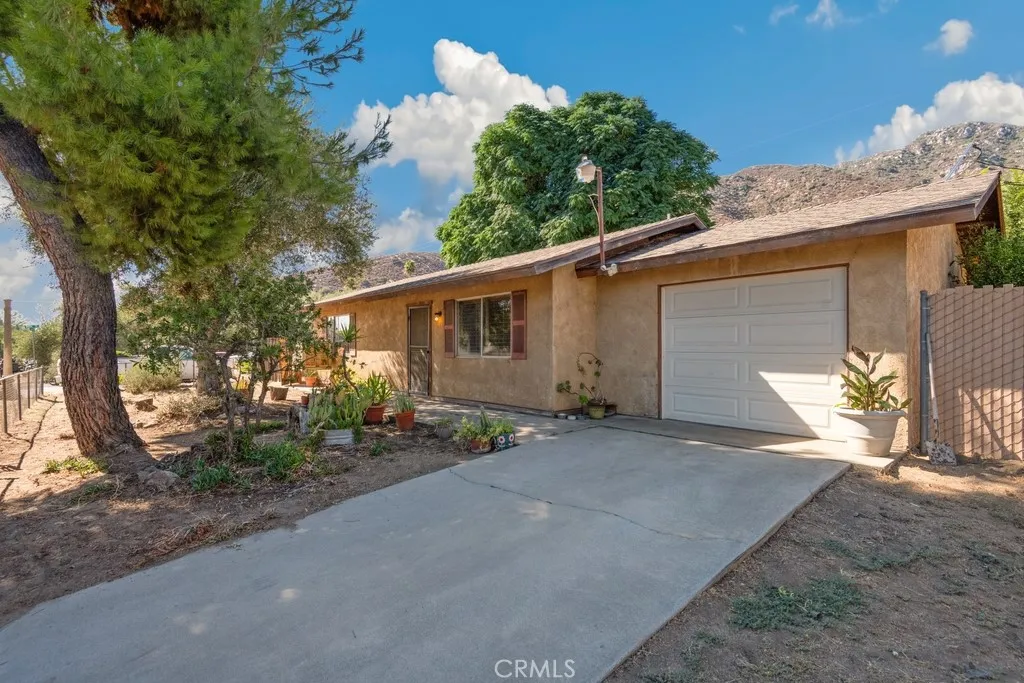 18115 Brightman Avenue, Lake Elsinore, California 92530, 2 Bedrooms Bedrooms, ,1 BathroomBathrooms,Residential,For Sale,Brightman,SW25181923
