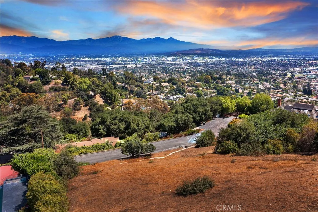 Stunning view lot in Skycrest Estates
