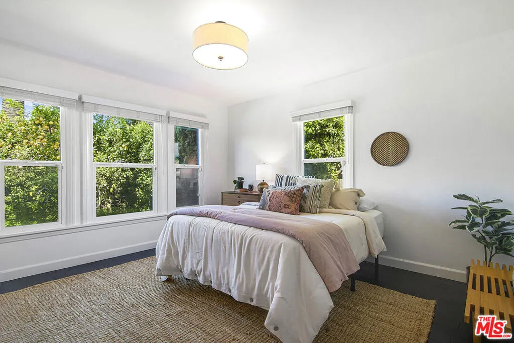 502 N Crescent Heights Boulevard, Los Angeles, California 90048 home-pic-21