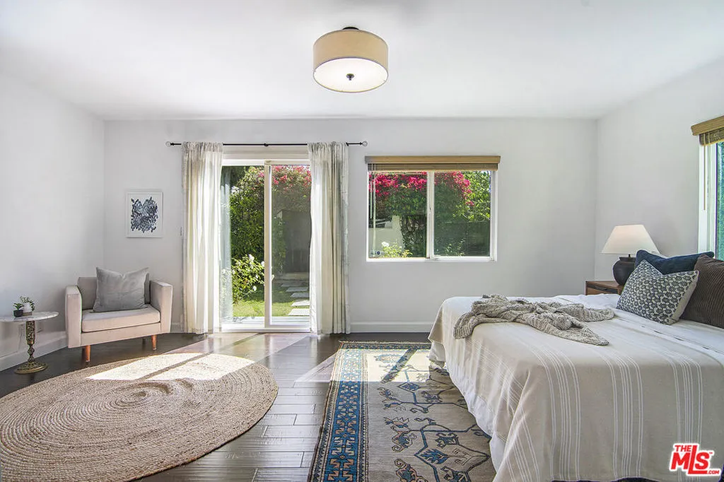 502 N Crescent Heights Boulevard, Los Angeles, California 90048 home-pic-16