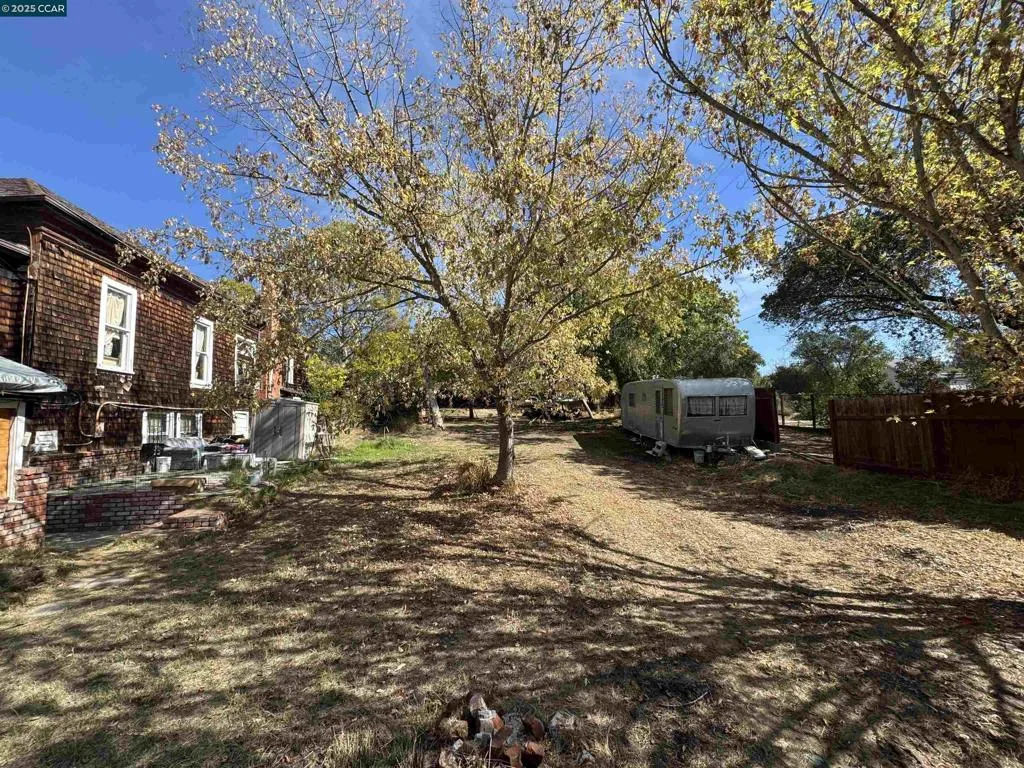 22490 Bayview Ave, Hayward, California 94541 home-pic-10