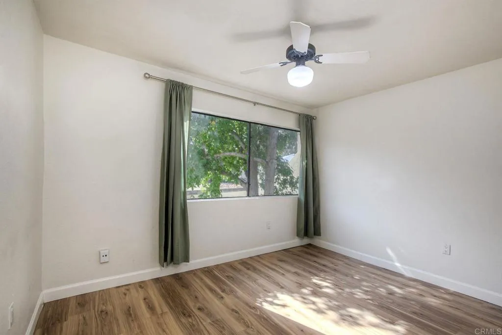 371 N Melrose Drive D, Vista, California 92083 home-pic-24