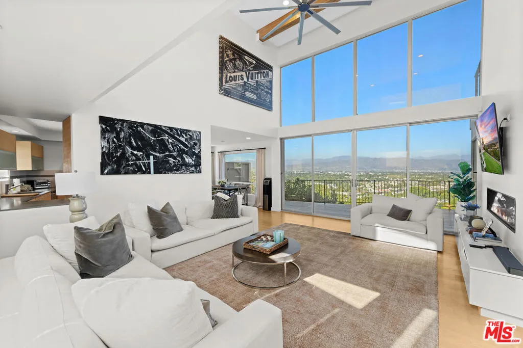 3631 Sunswept Drive, Studio City, California 91604, 5 Bedrooms Bedrooms, ,5 BathroomsBathrooms,Residential,For Sale,Sunswept,25580769