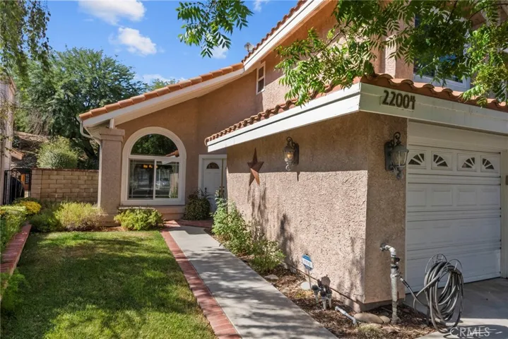 22004 Pamplico Drive, Saugus, California 91350