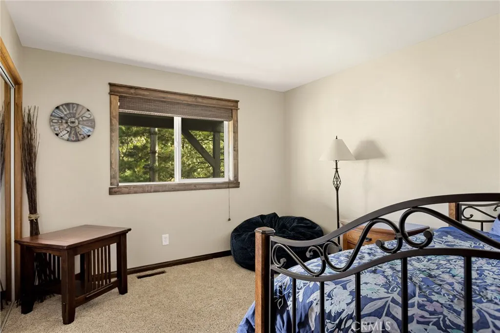 386 Rainier Road, Lake Arrowhead, California 92352 home-pic-27