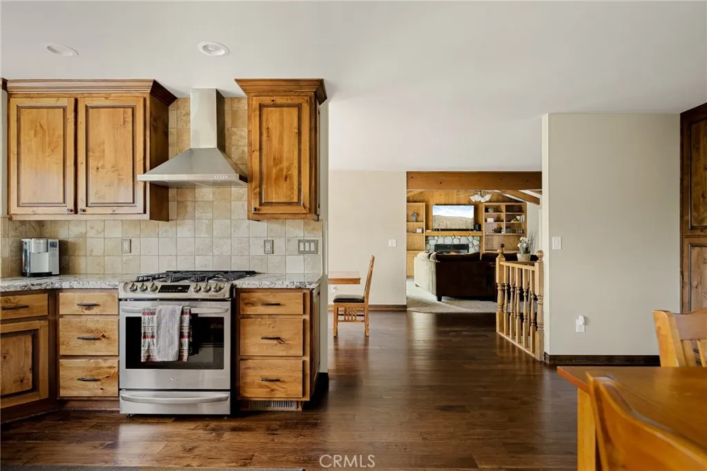 386 Rainier Road, Lake Arrowhead, California 92352 home-pic-20