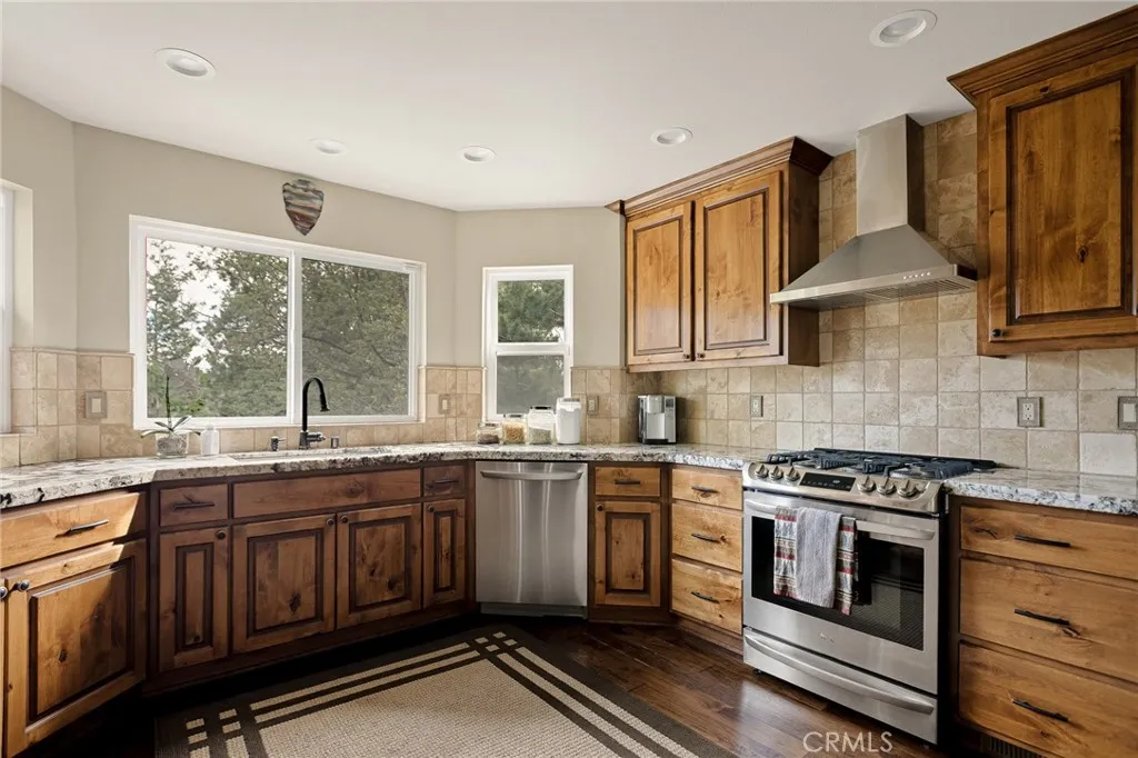 386 Rainier Road, Lake Arrowhead, California 92352 home-pic-19