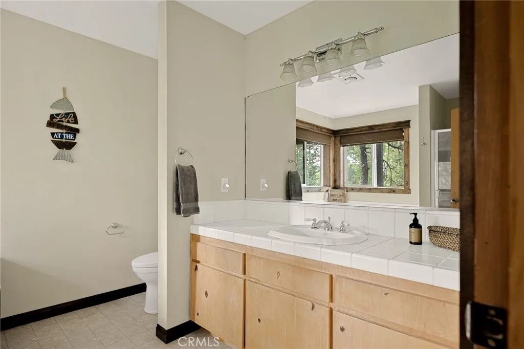 386 Rainier Road, Lake Arrowhead, California 92352 home-pic-36