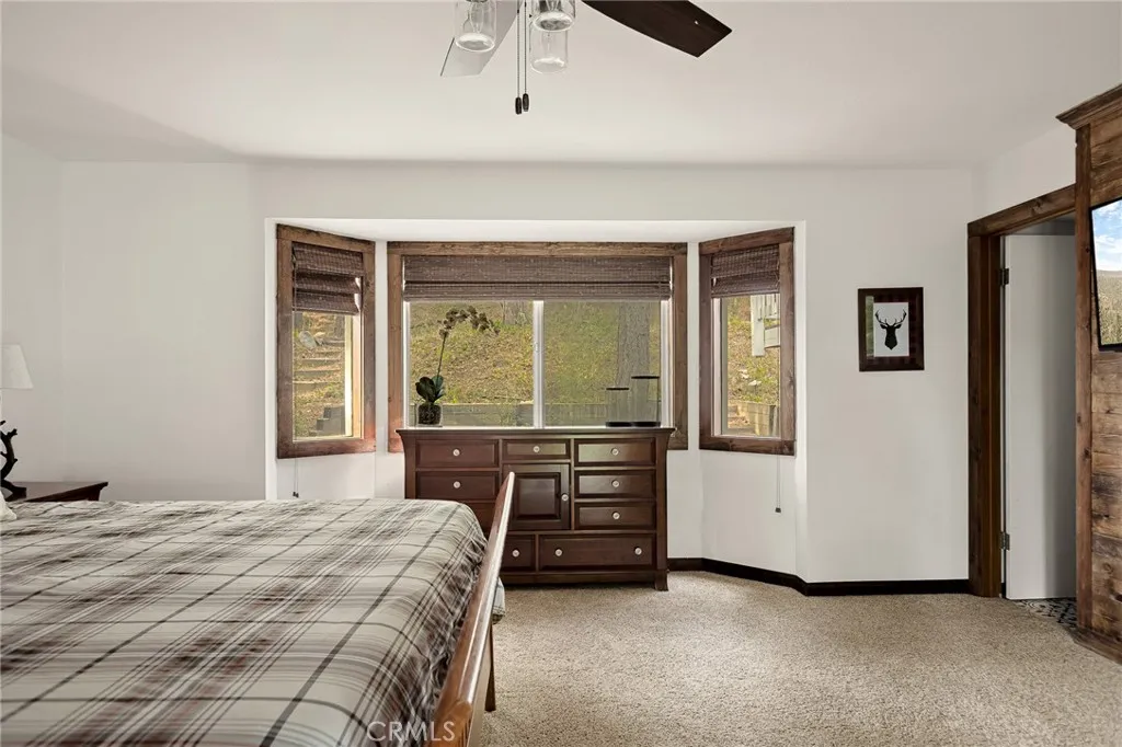 386 Rainier Road, Lake Arrowhead, California 92352 home-pic-26