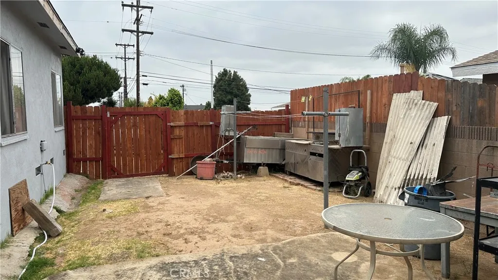601 S Ford Boulevard, East Los Angeles, California 90022 home-pic-14