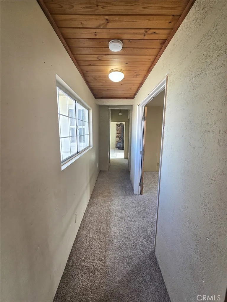 35833 Sutter Avenue, Lucerne Valley, California 92356 home-pic-6