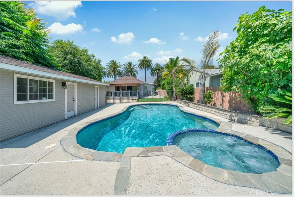 1508 Locust Street, Pasadena, California 91106, 3 Bedrooms Bedrooms, ,2 BathroomsBathrooms,Residential,For Sale,Locust,WS25189027