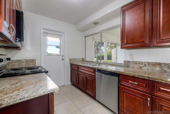 14745 Caminito Orense Este, San Diego, California 92129