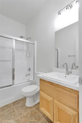 Casita full bath