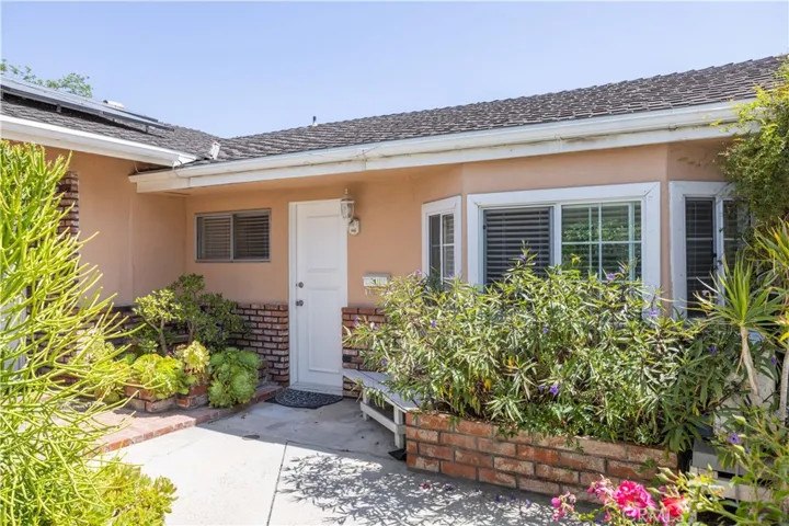 10410 Amigo Avenue, Porter Ranch, California 91326