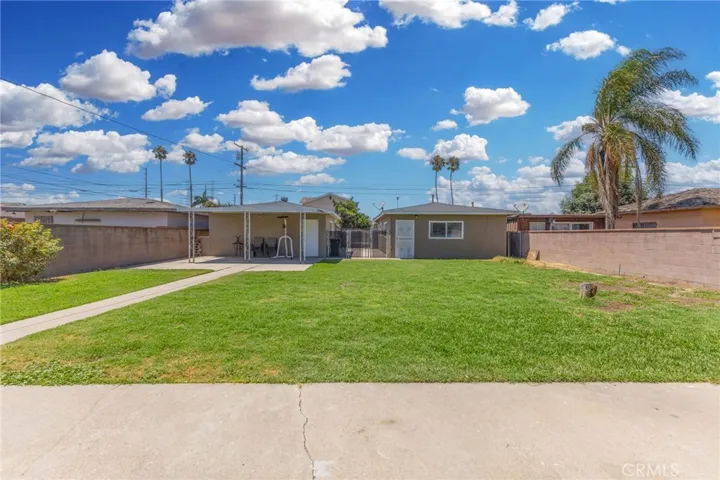 1607 S Atlantic Drive, Compton, California 90221