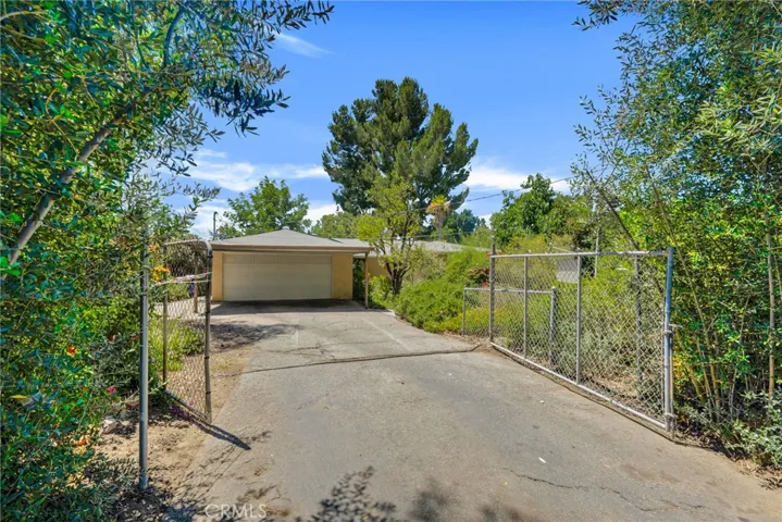 21724 Chatsworth Street, Chatsworth, California 91311