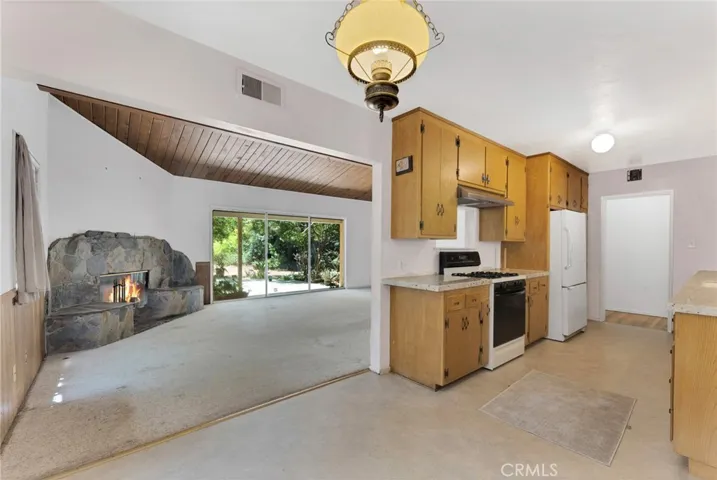 21724 Chatsworth Street, Chatsworth, California 91311