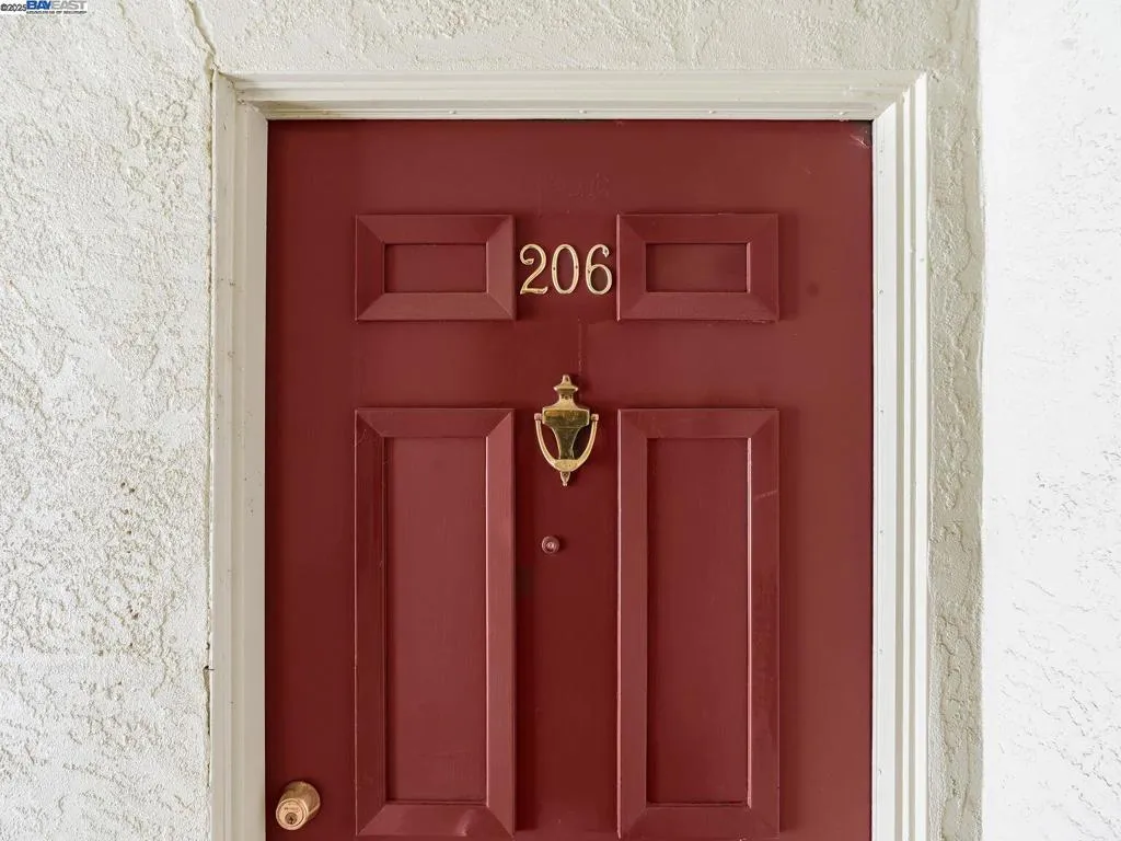 1241 Homestead Ave 206, Walnut Creek, California 94598 home-pic-11