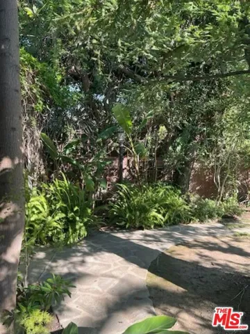 921 26th Street, Santa Monica, California 90403