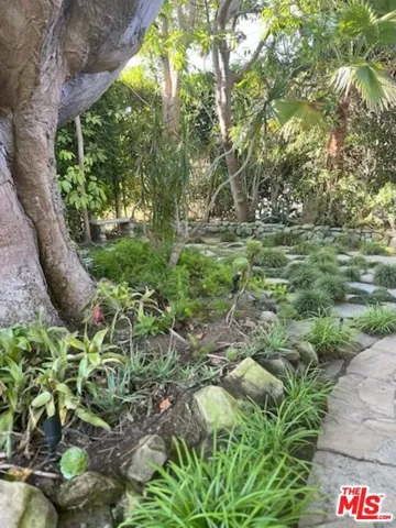 921 26th Street, Santa Monica, California 90403