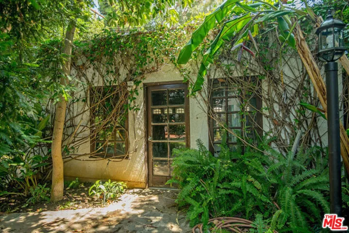921 26th Street, Santa Monica, California 90403