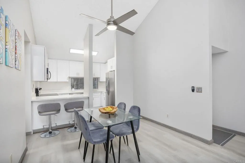 6214 Agee Street 34, San Diego, California 92122 home-pic-10