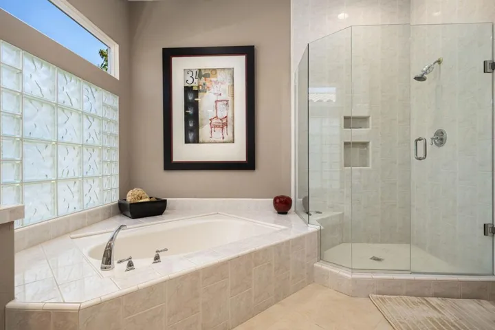 25-web-or-mls-JDWhiteHorse_OPMG_0825_041