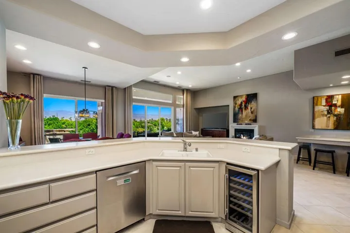 17-web-or-mls-JDWhiteHorse_OPMG_0825_028