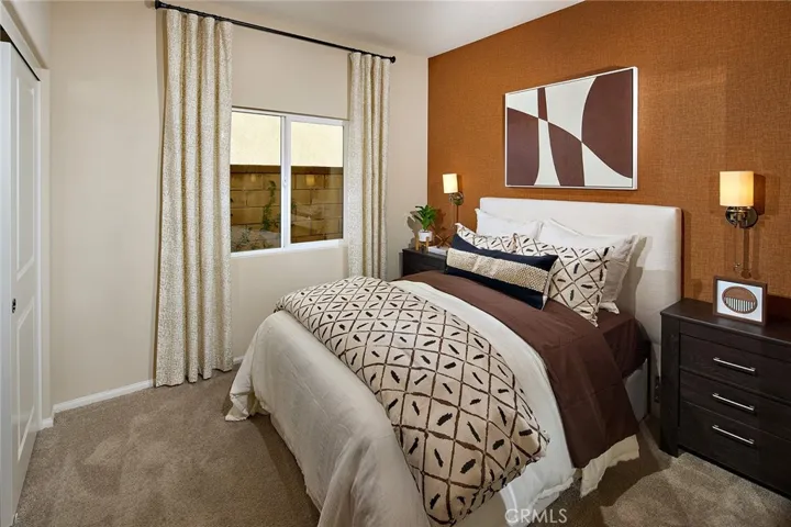 MODEL HOME