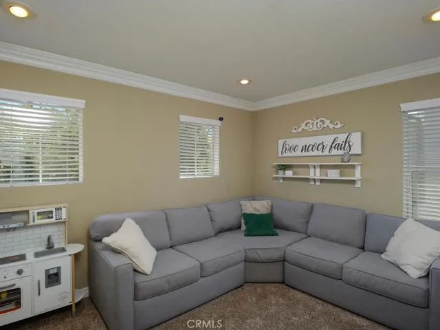 Upstairs loft area that can easily be converted to an additional bedroom (already has a closet)