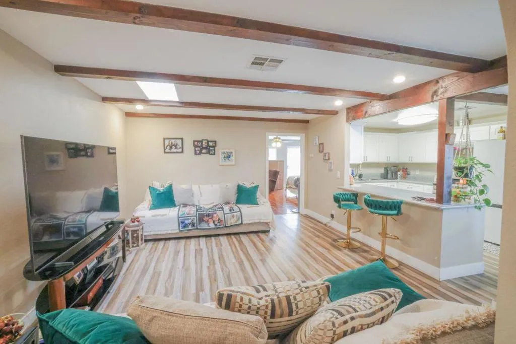 67710 Vista Chino, Cathedral City, California 92234 home-pic-1