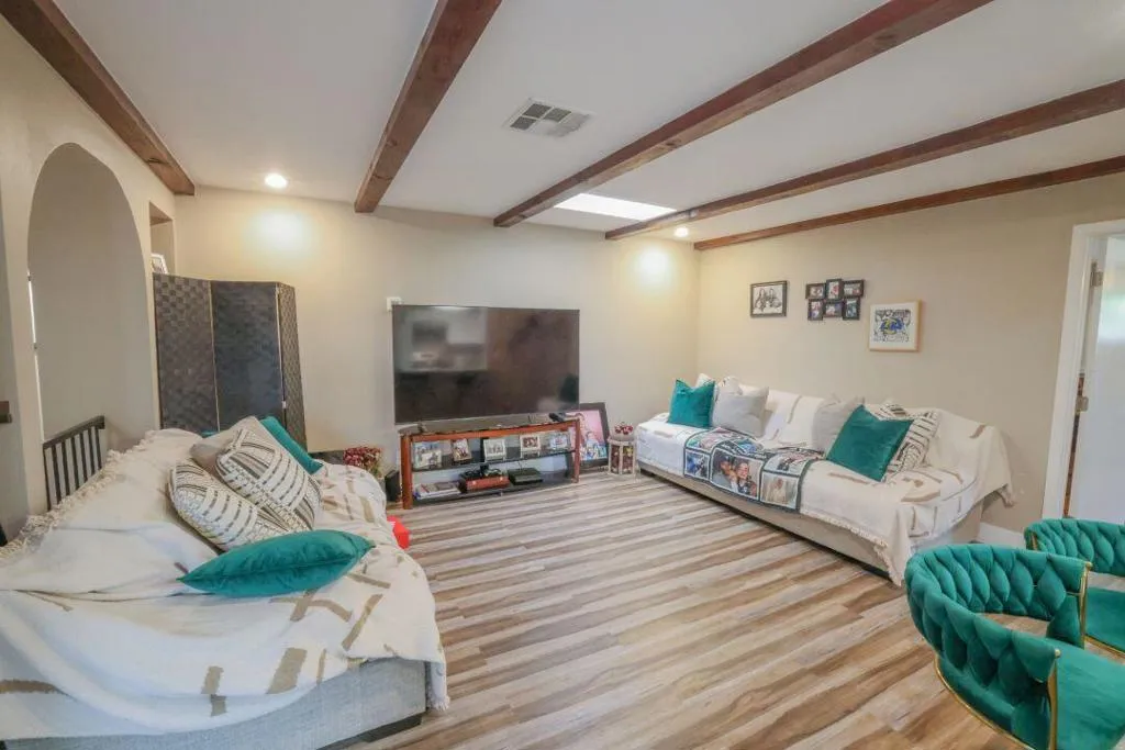 67710 Vista Chino, Cathedral City, California 92234 home-pic-2