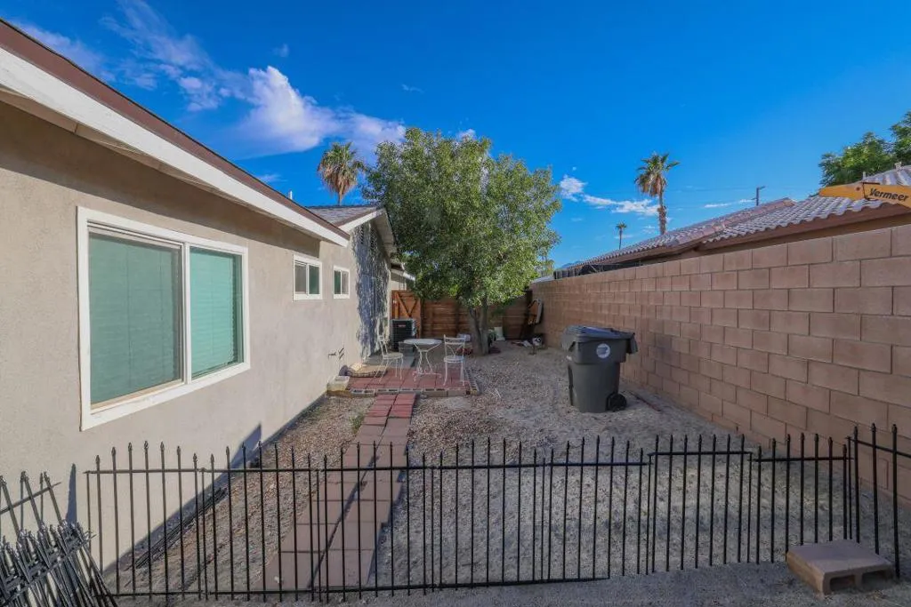 67710 Vista Chino, Cathedral City, California 92234 home-pic-21