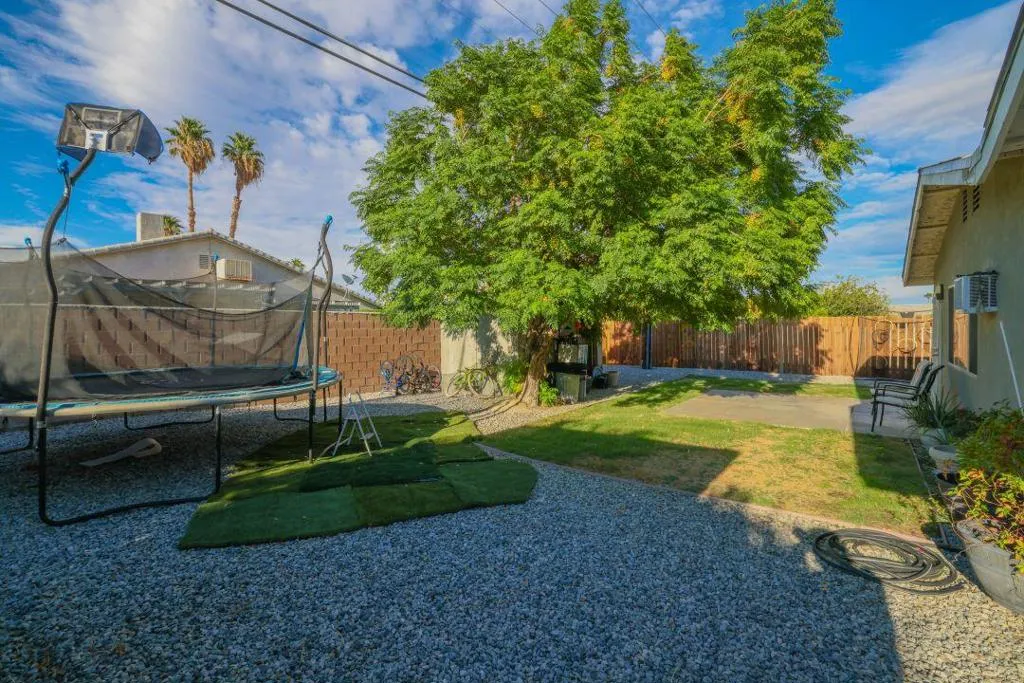 67710 Vista Chino, Cathedral City, California 92234 home-pic-16