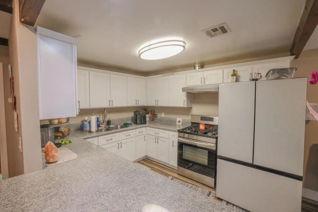 67710 Vista Chino, Cathedral City, California 92234 home-pic-6