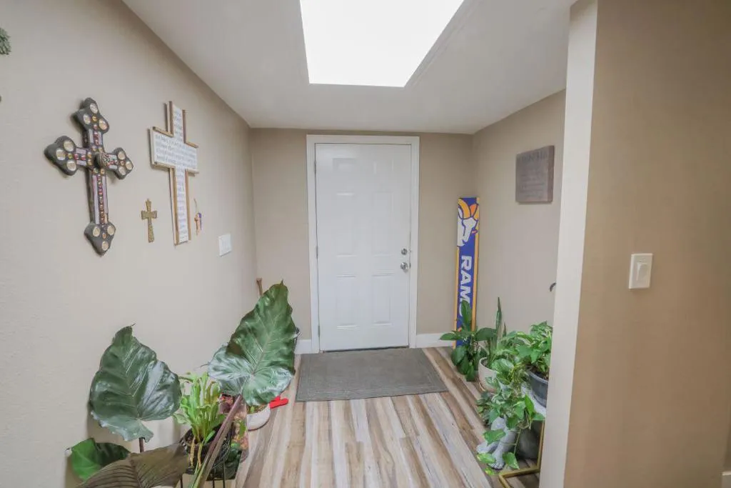 67710 Vista Chino, Cathedral City, California 92234 home-pic-4