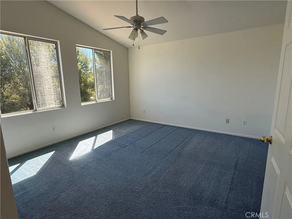 26506 Isabella, Canyon Country, California 91351 home-pic-16