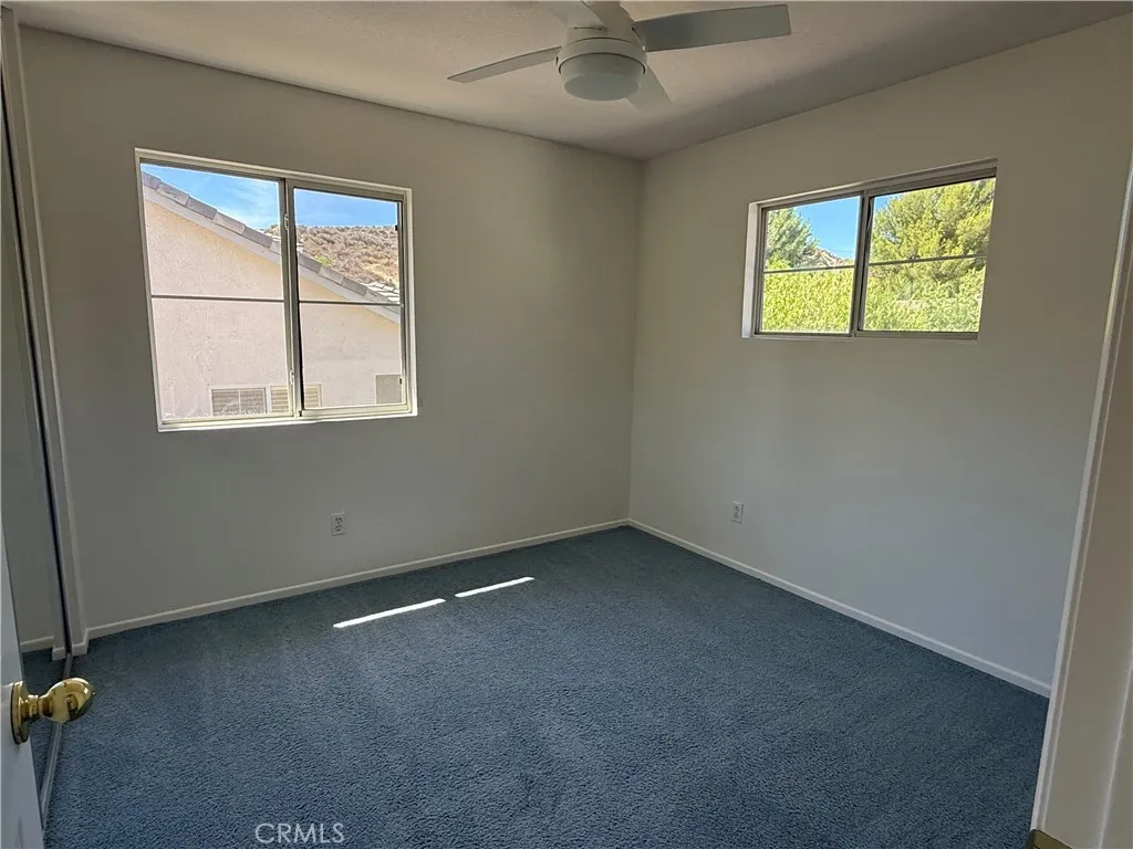 26506 Isabella, Canyon Country, California 91351 home-pic-6