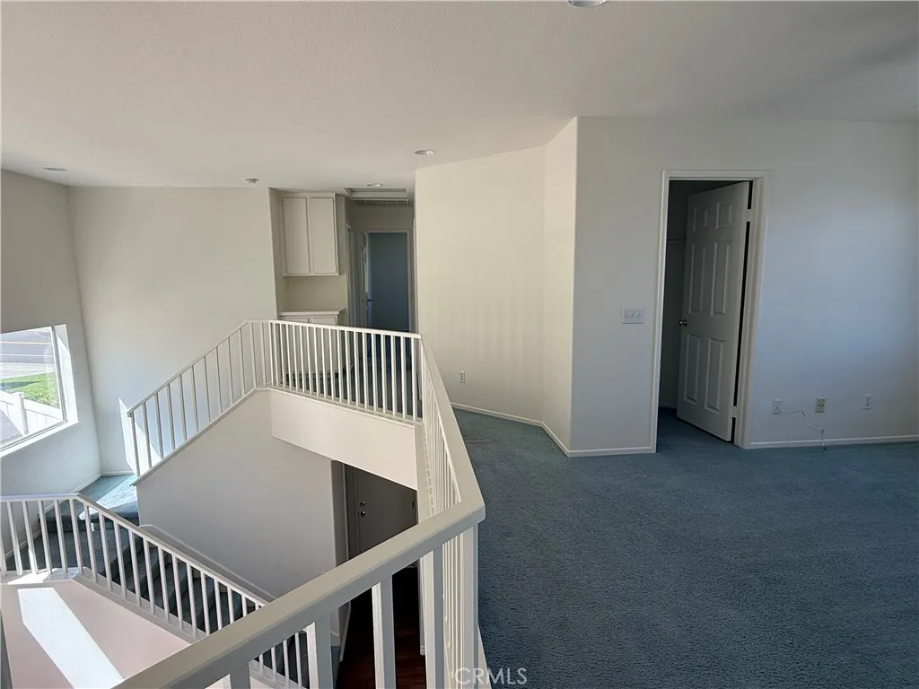 26506 Isabella, Canyon Country, California 91351 home-pic-12