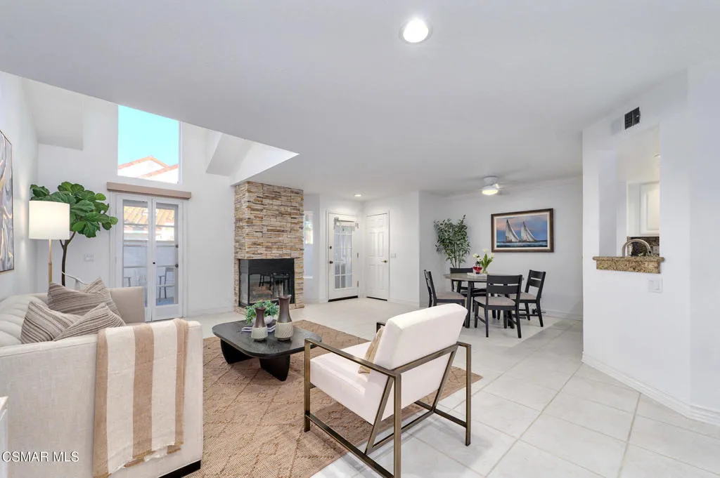 220 Camino Cortina, Camarillo, California 93010 home-pic-15