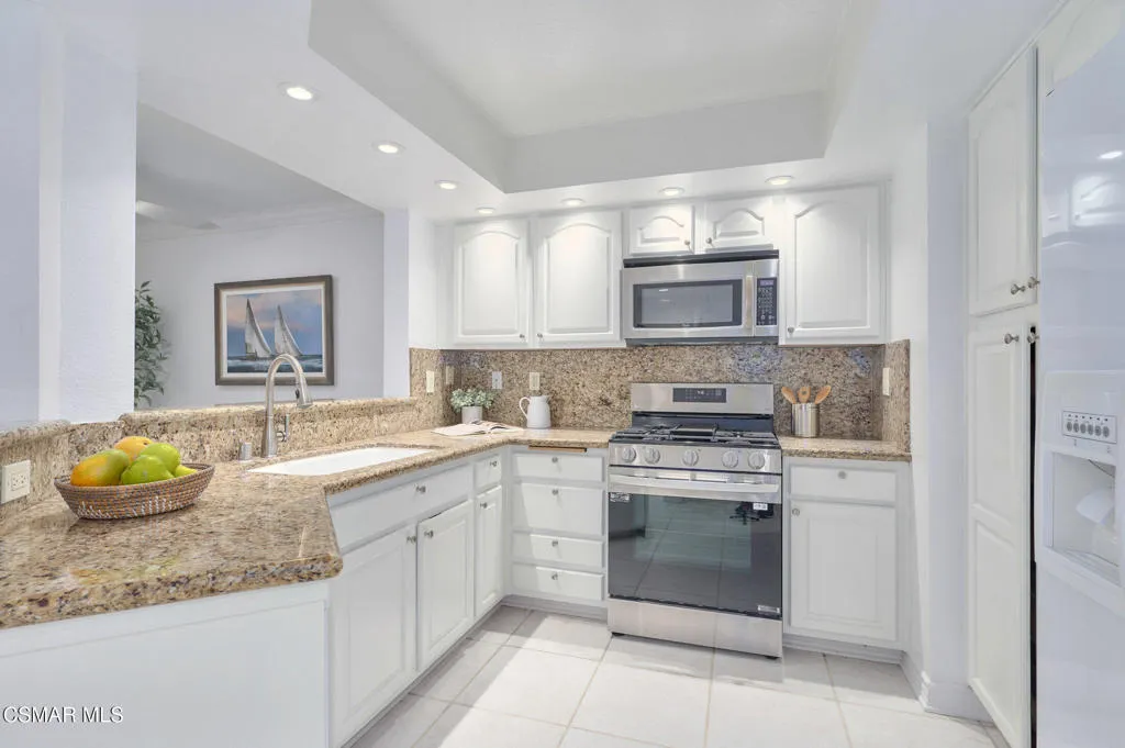 220 Camino Cortina, Camarillo, California 93010 home-pic-21
