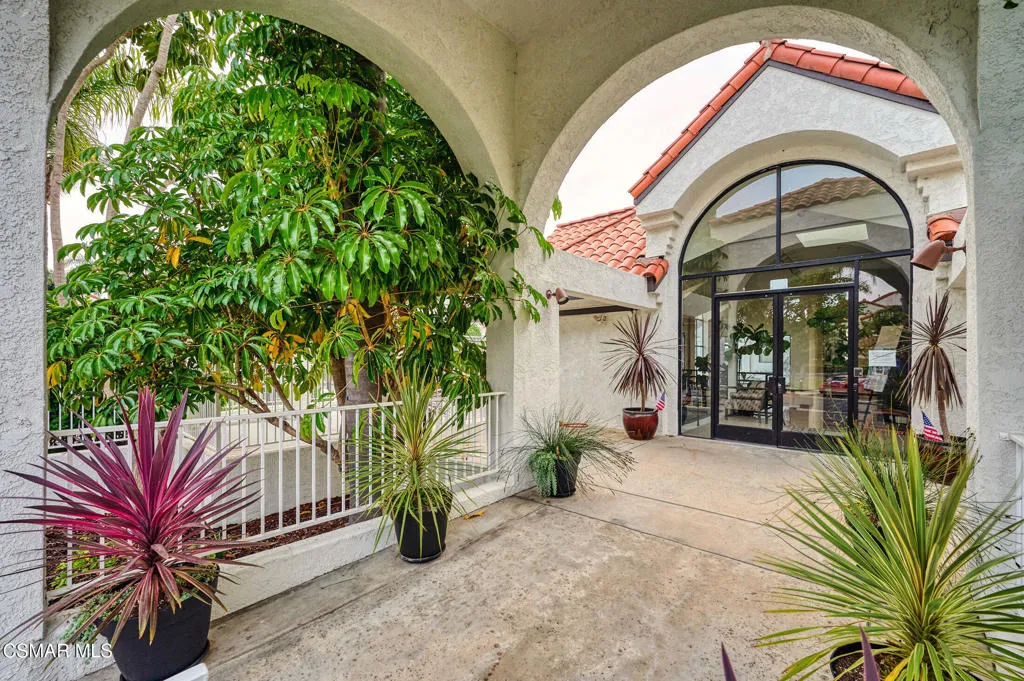 220 Camino Cortina, Camarillo, California 93010 home-pic-68