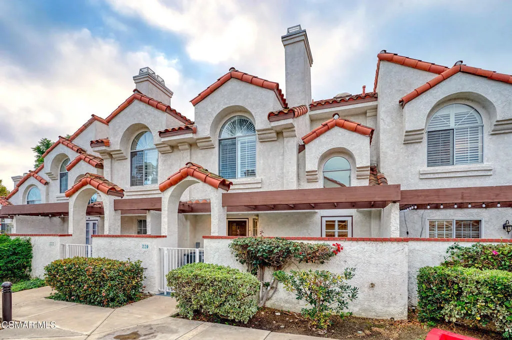 220 Camino Cortina, Camarillo, California 93010 home-pic-0