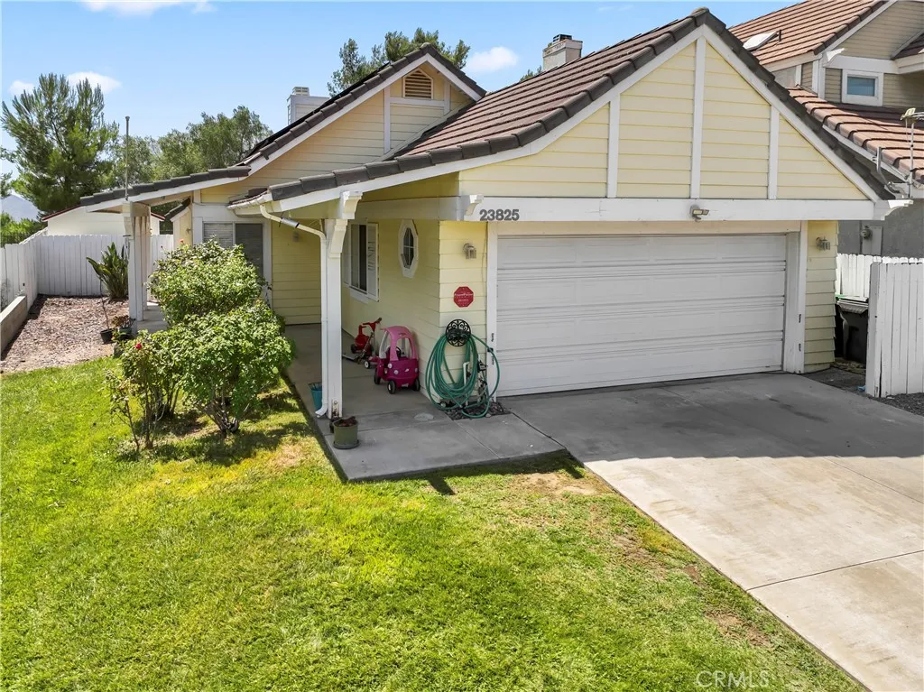 23825 Five Tribes Trail, Murrieta, California 92562 home-pic-2