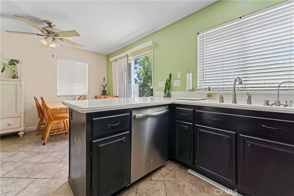 23825 Five Tribes Trail, Murrieta, California 92562 home-pic-15