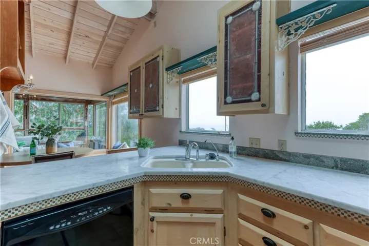 564 Croyden Ln, Cambria, California 93428