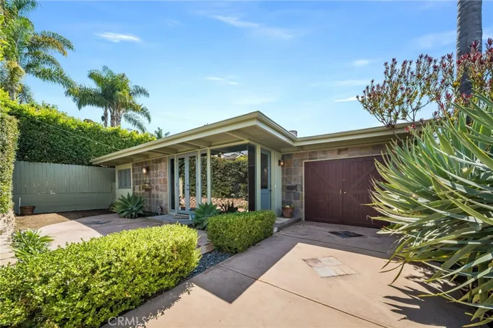 685 Seaview Street, Laguna Beach, California 92651