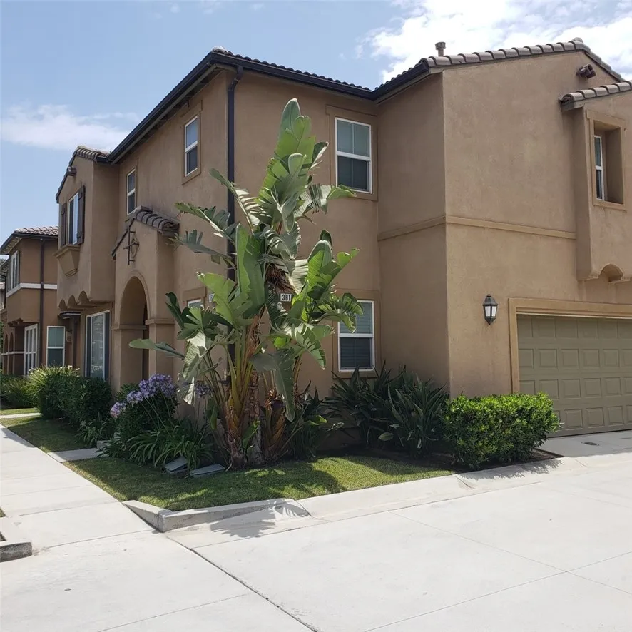 3612 W Luther Lane, Inglewood, California 90305, 3 Bedrooms Bedrooms, ,3 BathroomsBathrooms,Residential Lease,For Rent,Luther,SW25190101